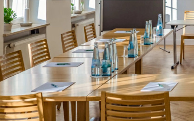 OX Hotel Café Bar Restaurant