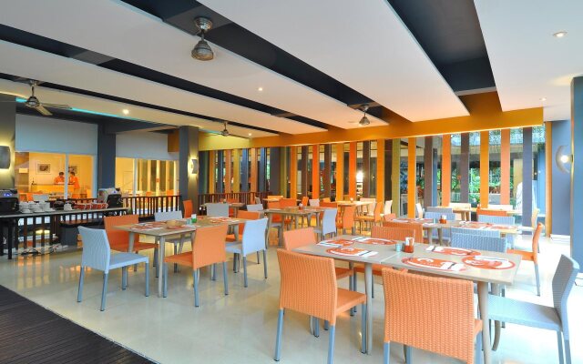 HARRIS Resort Kuta Beach - Bali