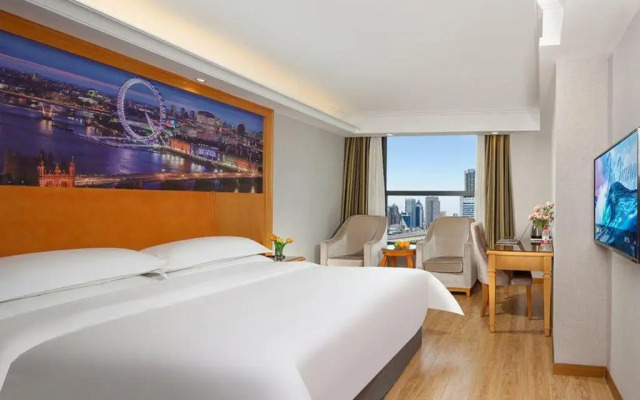 Vienna Hotel Chengdu Chunxi Road Tianfu Plaza Subway Station