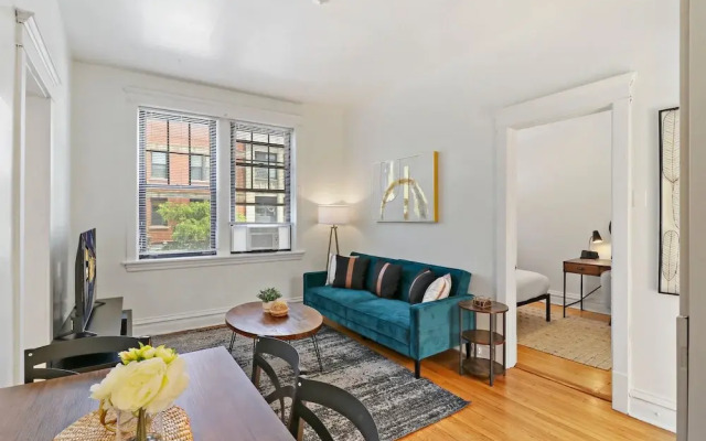 Stylish 2BR - Clark 2