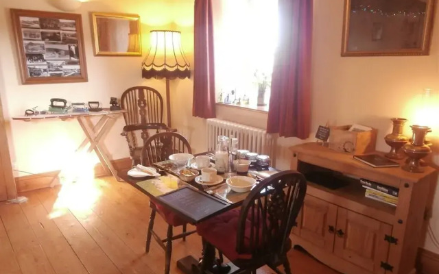 Riverside Bed & Breakfast