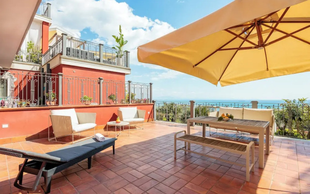 Terrazza Aphrodite by Napoliapartments