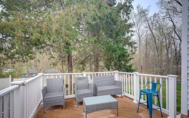 Spacious Triangle Townhome - Near Hiking & Golf!