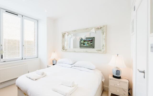 Natural light and modern home in Primrose Hill