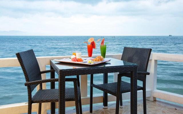 Sunset Beach Villas