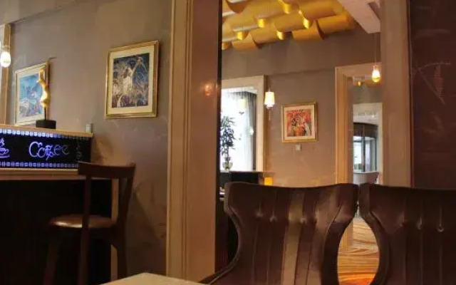 Jinshan Hotel