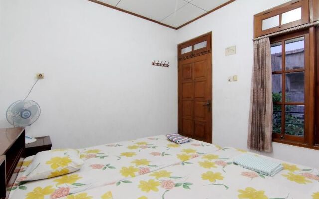 Mas Gun Homestay by ZUZU