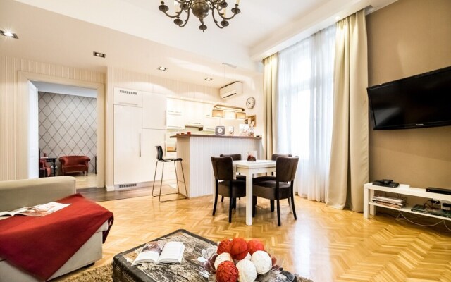 Magas 5 Apartment