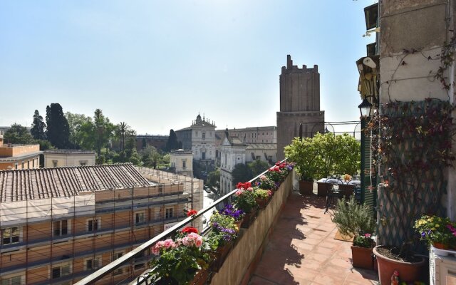 Rome at Your Feet Apartment with Terrace