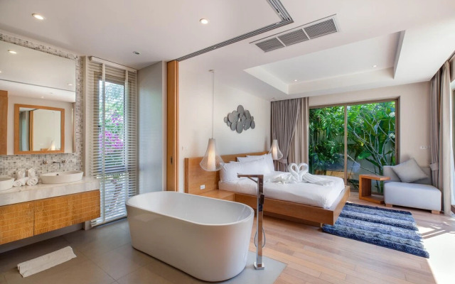 3Br Villa With Private Pool At Bangtao Beach