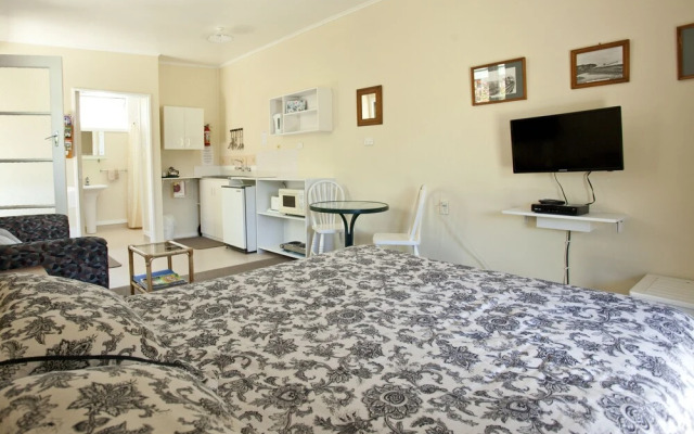 The Station House Motel