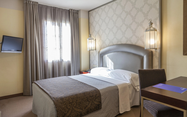 Hotel Macià Alfaros