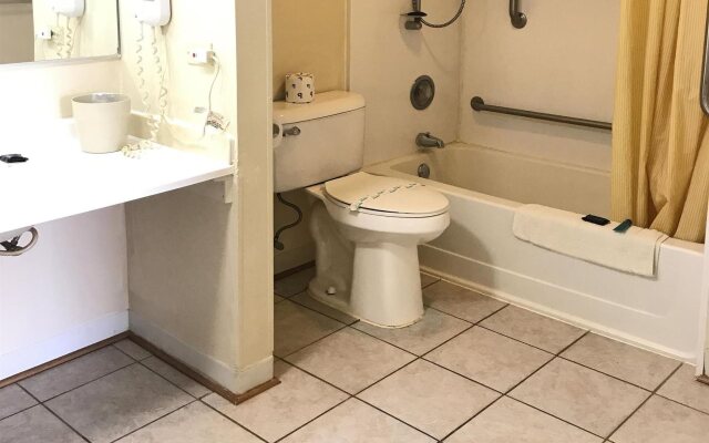 Americas Best Value Inn - Barrington