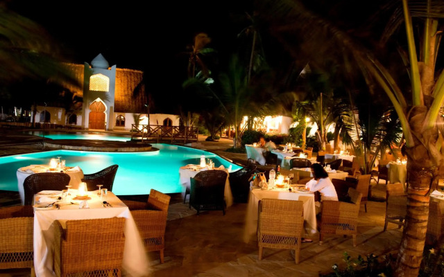 Sultan Sands Island Resort
