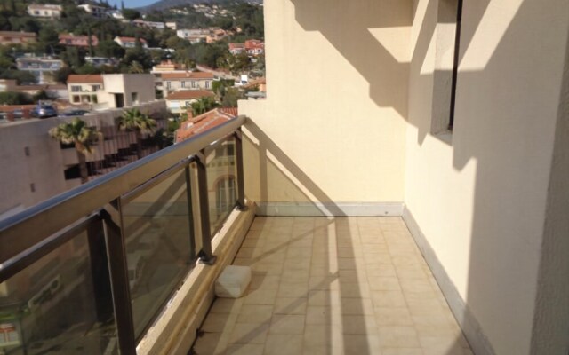 Le Lavandou - T2 Climatisé