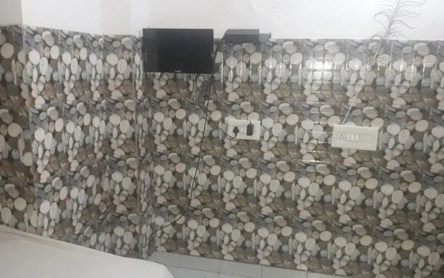 Rajdhani guest house