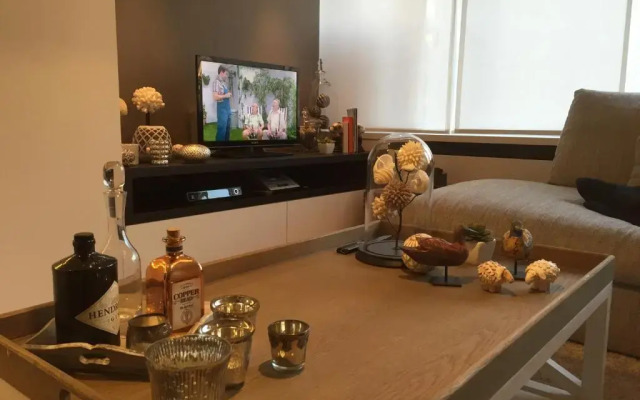 Studio Apartment Van Bunnenplein