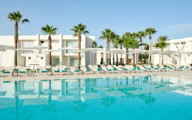 Iberostar Waves Cala Domingos Hotel