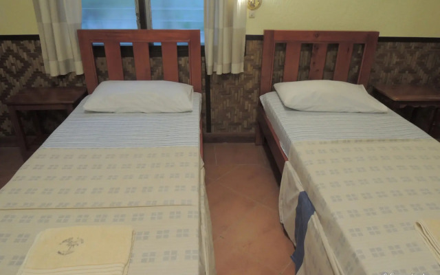 Love's Beach and Dive Resort