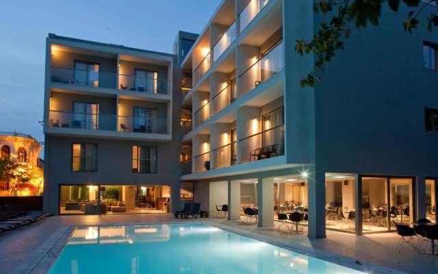 Oktober Downtown Boutique Hotel