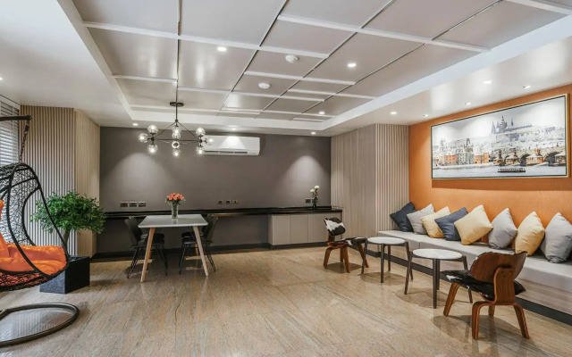 Season Place Hotel