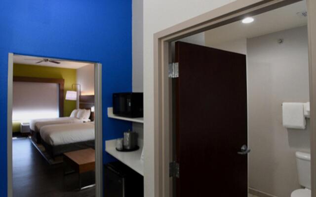 Holiday Inn Express Hotel & Suites Seguin by IHG