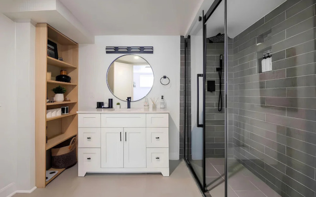 Cheerful and Modern