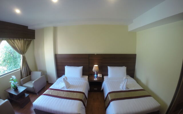 Silver Green Hotel Yangon