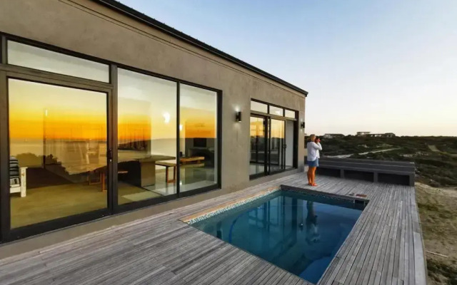 Romansbaai Moksha