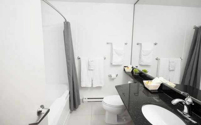 Luxurious One-bedroom With in Suite Laundry and Parking