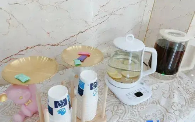 Yeste Hotel (Baise Zhuzhou Bridge No. 5 Middle School)