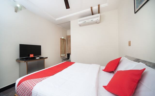 Oyo 16890 Hotel Srm Central Park