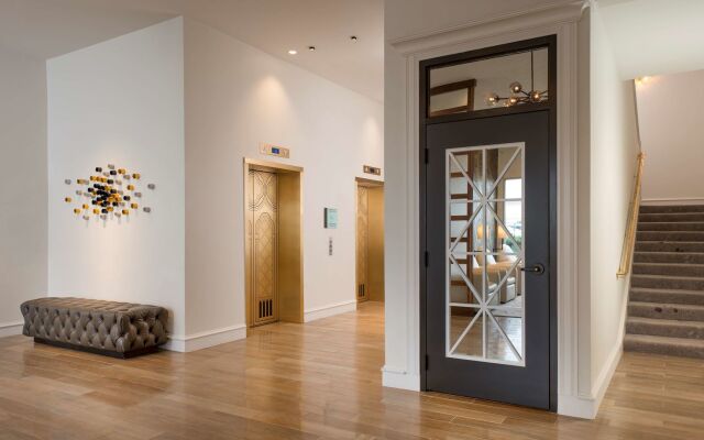 DoubleTree by Hilton Hotel Dallas – Love Field