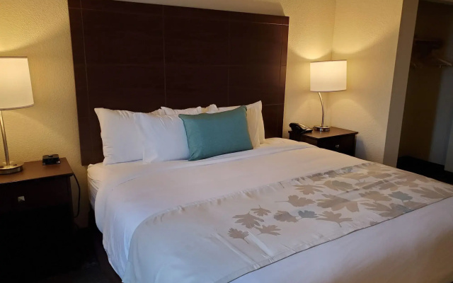 Cobblestone Suites Oshkosh