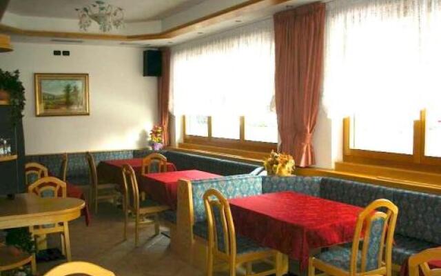 Hotel Garni Fiordaliso