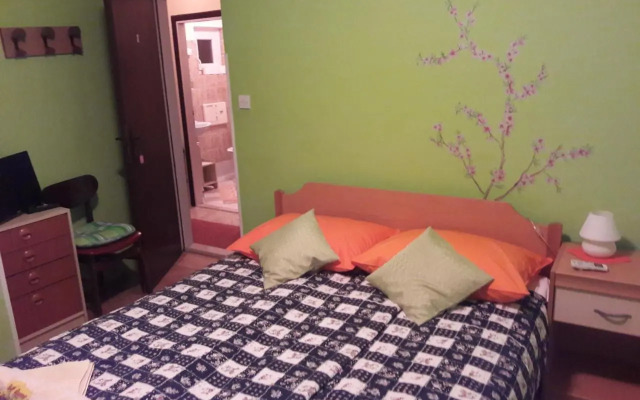 Apartments and Rooms Knez