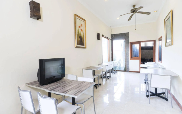 RedDoorz @ Denpasar Sanur