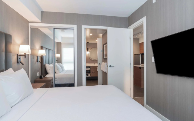 Sandman Signature Saskatoon South Hotel