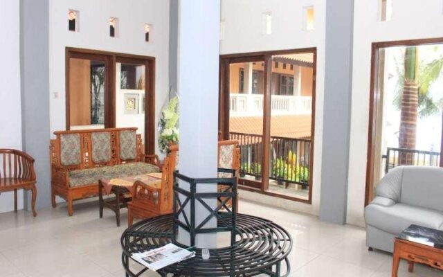 Baru Dua Beach Hotel and Restaurant