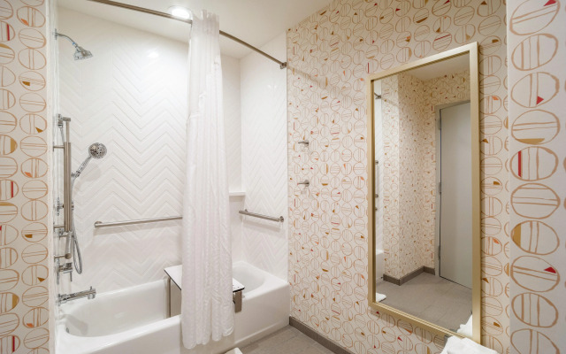 Holiday Inn Columbia - Downtown by IHG