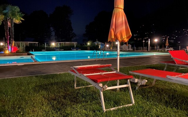 Bungalow Isola Premium Gudo