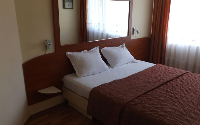 Palitra Family Hotel