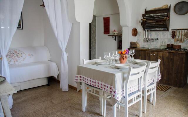 La Corte Del Nonno by Itriahomes