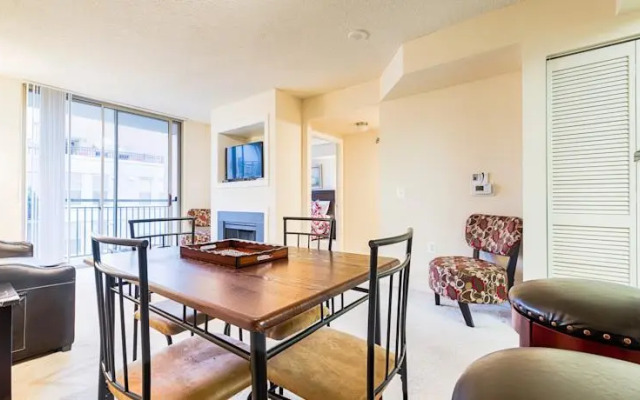 The Lincoln Apartment