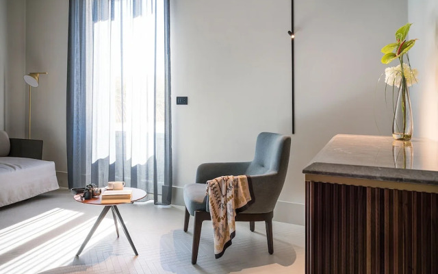 Byssus Suites
