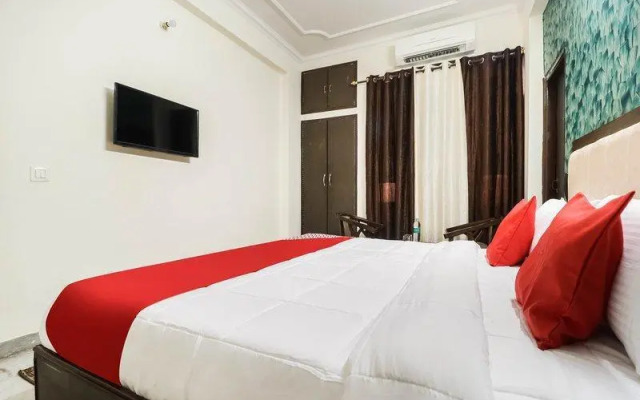 The White Villa by OYO Rooms