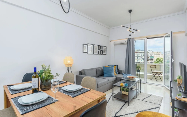 Zeus 2-Bedroom Apt with Acropolis View
