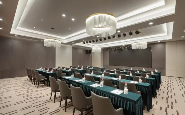 Ramada by Wyndham Bayannur