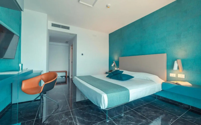 Nautilus Hotel