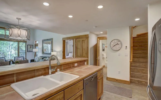 Arrowhead Village 310PC - 2 Br Condo
